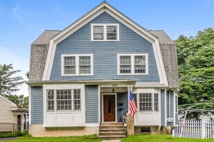 314 3rd St, Unit #2 in Dunellen, NJ - Building Photo