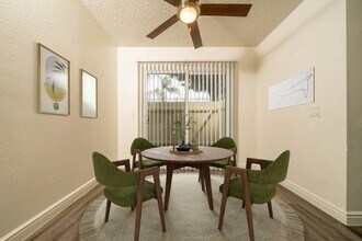 1466 Bonair Rd, Unit 72 in Vista, CA - Building Photo - Building Photo