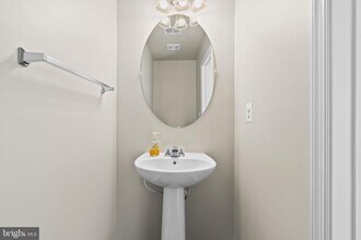 3030 Mia Ln in Glenarden, MD - Building Photo - Building Photo