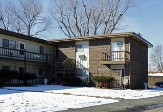 Shoreland's Harbor House in Toledo, OH - Building Photo - Building Photo