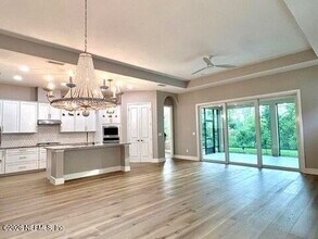 3102 Pescara Dr in Jacksonville, FL - Building Photo - Building Photo