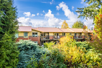 Columbia Ecovillage in Portland, OR - Building Photo - Building Photo