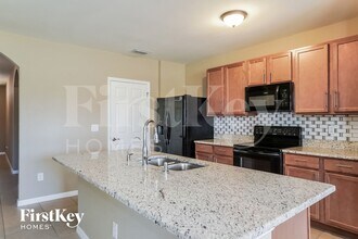 1110 NW 24th Pl in Cape Coral, FL - Building Photo - Building Photo