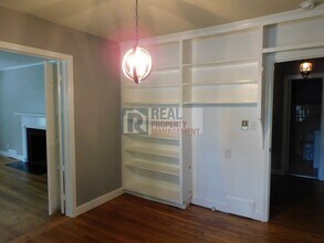204 W Newlyn St in Greensboro, NC - Building Photo - Building Photo