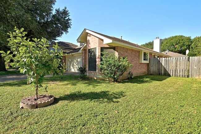 4608 Castleman Dr in Austin, TX - Building Photo - Building Photo
