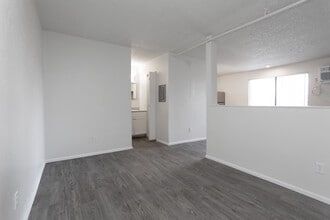 The Vistas on Fort Lowell in Tucson, AZ - Foto de edificio - Interior Photo