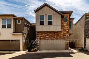 6446 Babcock Rd in San Antonio, TX - Building Photo