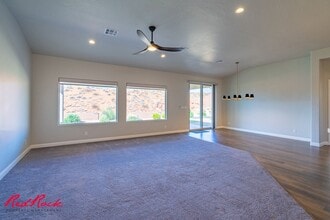 823 N Sandy Talus Dr in Washington, UT - Building Photo - Building Photo