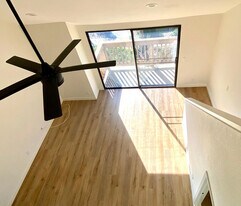 501 Orange Blossom in Irvine, CA - Building Photo