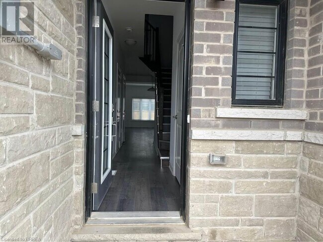 38 June Callwood Wy in Brantford, ON - Building Photo - Building Photo