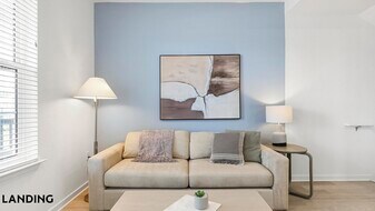 1030 Browning Rd, Unit 320 in Lakeland, FL - Building Photo