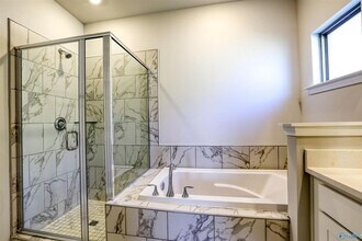 115 Willow Rose Ln in Madison, AL - Foto de edificio - Building Photo