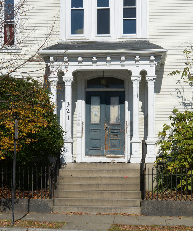 321 Union St in New Bedford, MA - Building Photo - Other