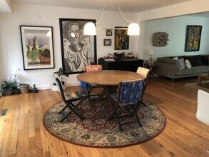 22 Broadlawn Park, Unit 24 in Chestnut Hill, MA - Building Photo - Building Photo