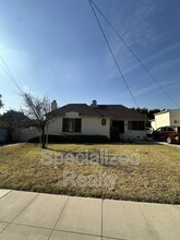 1515 Cleveland Rd in Glendale, CA - Building Photo - Building Photo