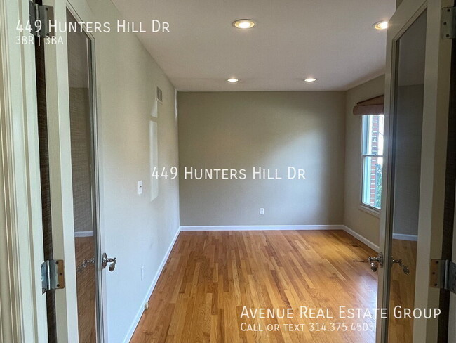 449 Hunters Hill Dr in Chesterfield, MO - Building Photo - Building Photo