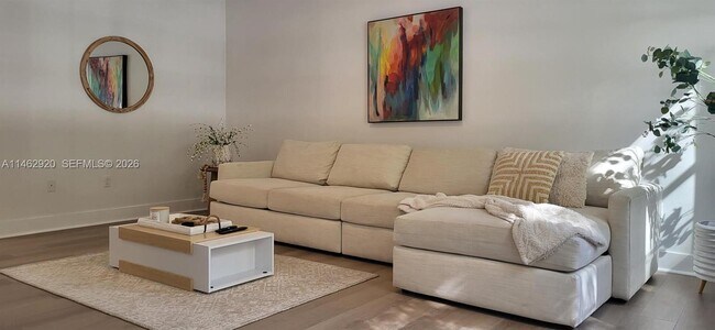 2069 S Ocean Dr in Hallandale Beach, FL - Building Photo - Building Photo