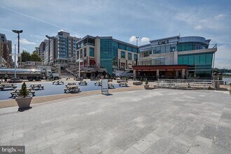 145 Riverhaven Dr, Unit 515 in Oxon Hill, MD - Building Photo - Building Photo