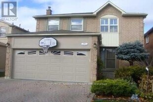 32 Couperthwaite Crescent in Markham, ON - Building Photo