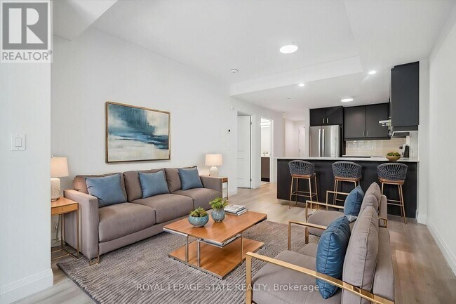 153 Wilson St W in Ancaster, ON - Building Photo - Building Photo