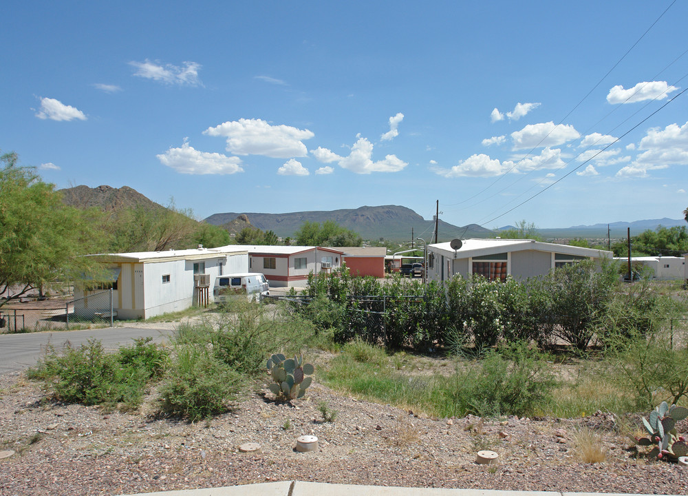 4349 W Valencia Rd, Tucson, AZ 85746 in Tucson, AZ - Foto de edificio