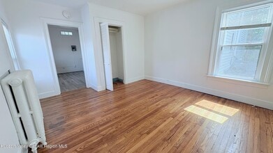 834 Warren St in Hudson, NY - Building Photo - Building Photo