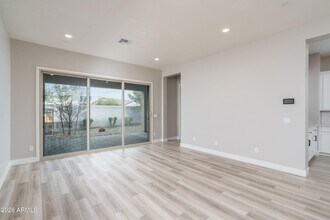 14058 W Hubbell St in Goodyear, AZ - Foto de edificio - Building Photo