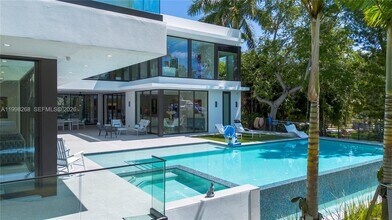 922 NE 78th St in Miami, FL - Building Photo - Building Photo