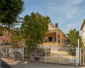 1352 E 21st St in Los Angeles, CA - Building Photo - Building Photo