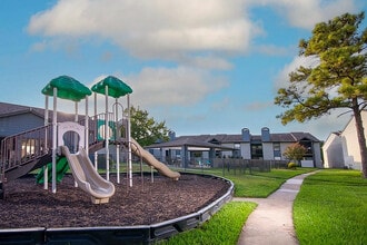 Steepleway Downs in Houston, TX - Foto de edificio - Building Photo