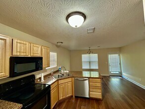 2121 Drummond Dr in Lexington, KY - Building Photo - Building Photo