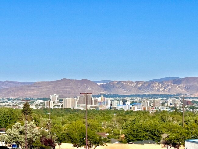 3808 Bexley Sq in Reno, NV - Building Photo - Building Photo