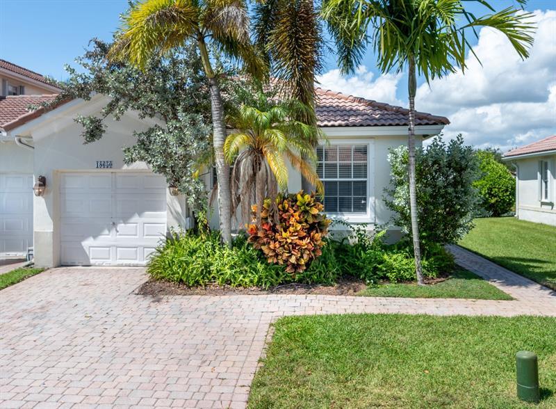 18650 SW 28th Ct in Miramar, FL - Building Photo