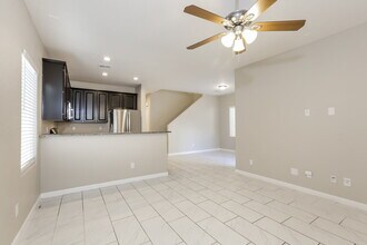 7708 Twirling Yarn Ct in Las Vegas, NV - Building Photo - Building Photo