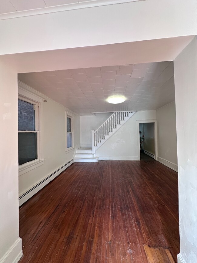 545 S Main St in Wilkes-Barre, PA - Building Photo - Building Photo