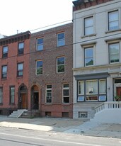 1710 W Girard Ave in Philadelphia, PA - Building Photo