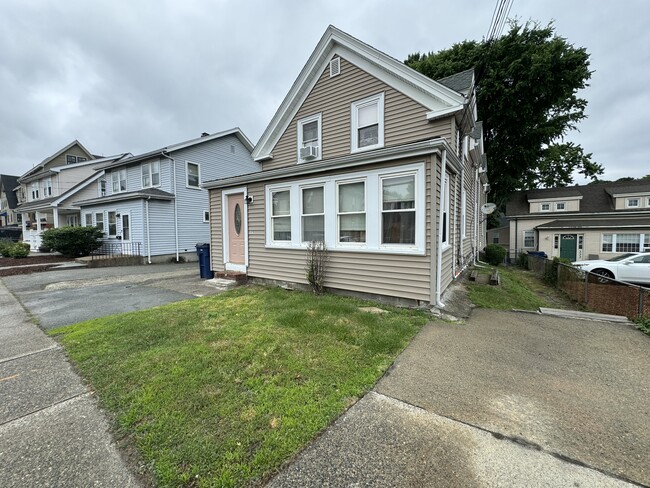 335 Baker St, Unit 2