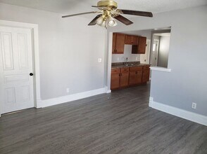 679 Fremont Ave NW in Grand Rapids, MI - Building Photo - Building Photo