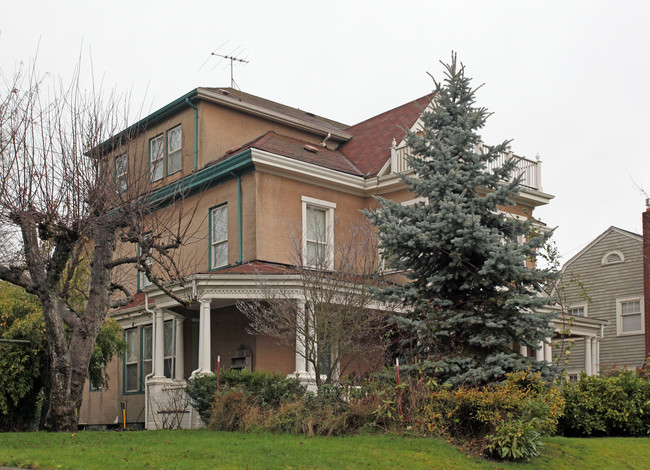 410 S Sheridan Ave in Tacoma, WA - Foto de edificio - Building Photo