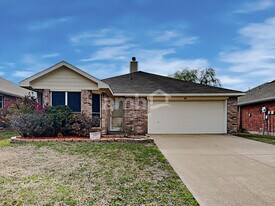 1617 Kelly Ln in Royse City, TX - Building Photo