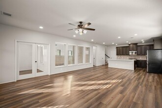 932 Azul Lagoon Dr in Leander, TX - Building Photo - Building Photo