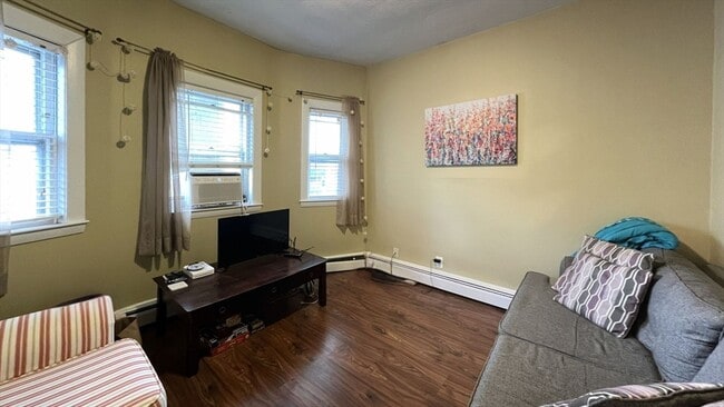 property at 82 Willow St