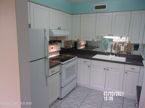 8401 N Atlantic Ave in Cape Canaveral, FL - Building Photo - Building Photo