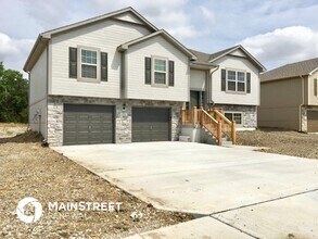 516 S Poplar St in Gardner, KS - Building Photo - Building Photo