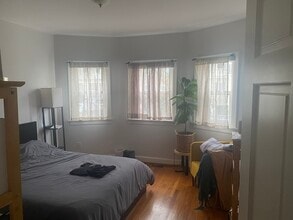 4 Berwick Rd, Unit #1 in Medford, MA - Building Photo - Building Photo