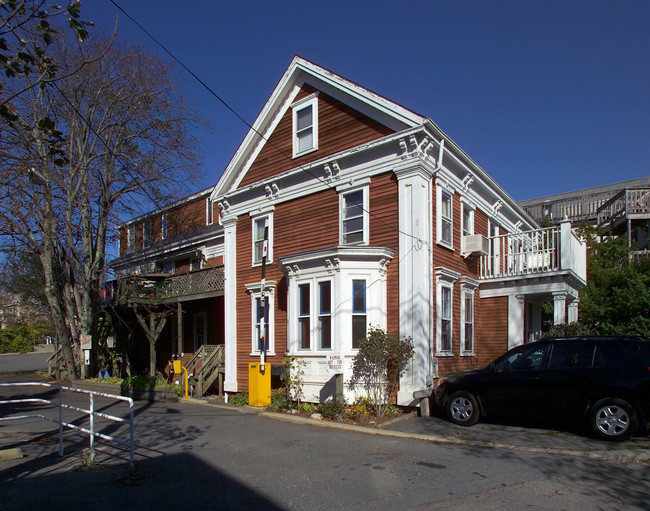 5 Freeman St in Provincetown, MA - Building Photo - Building Photo