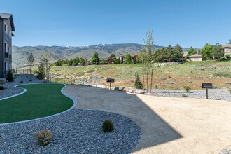 Canyon's Edge Apartments in Reno, NV - Building Photo - Building Photo