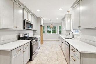 406 Trinity Ln in Mandeville, LA - Building Photo - Building Photo