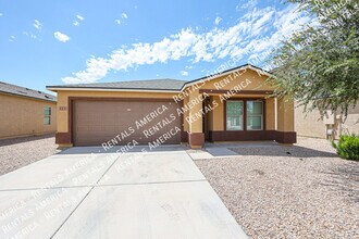 123 Bobcat Way in Casa Grande, AZ - Building Photo - Building Photo