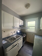 648 Morton St-Unit -2 in Boston, MA - Foto de edificio - Building Photo